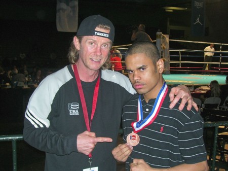 С бронзовым призёром чемпионата США по боксу Шемуэлем Паганом